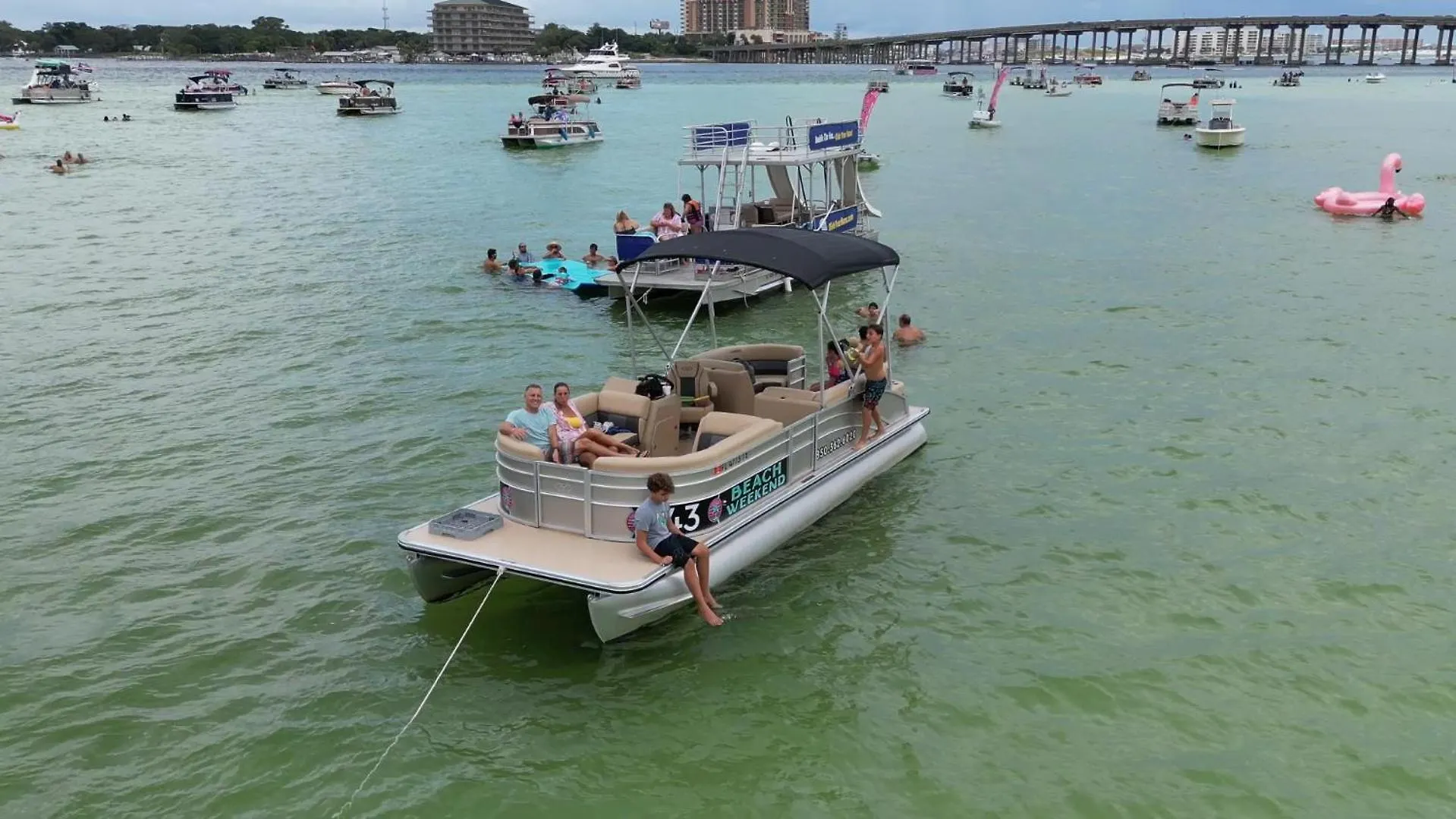 5 Min Walk To Beach, Sparkling Pool, Mins To Shops &Outlet! 13 Destin