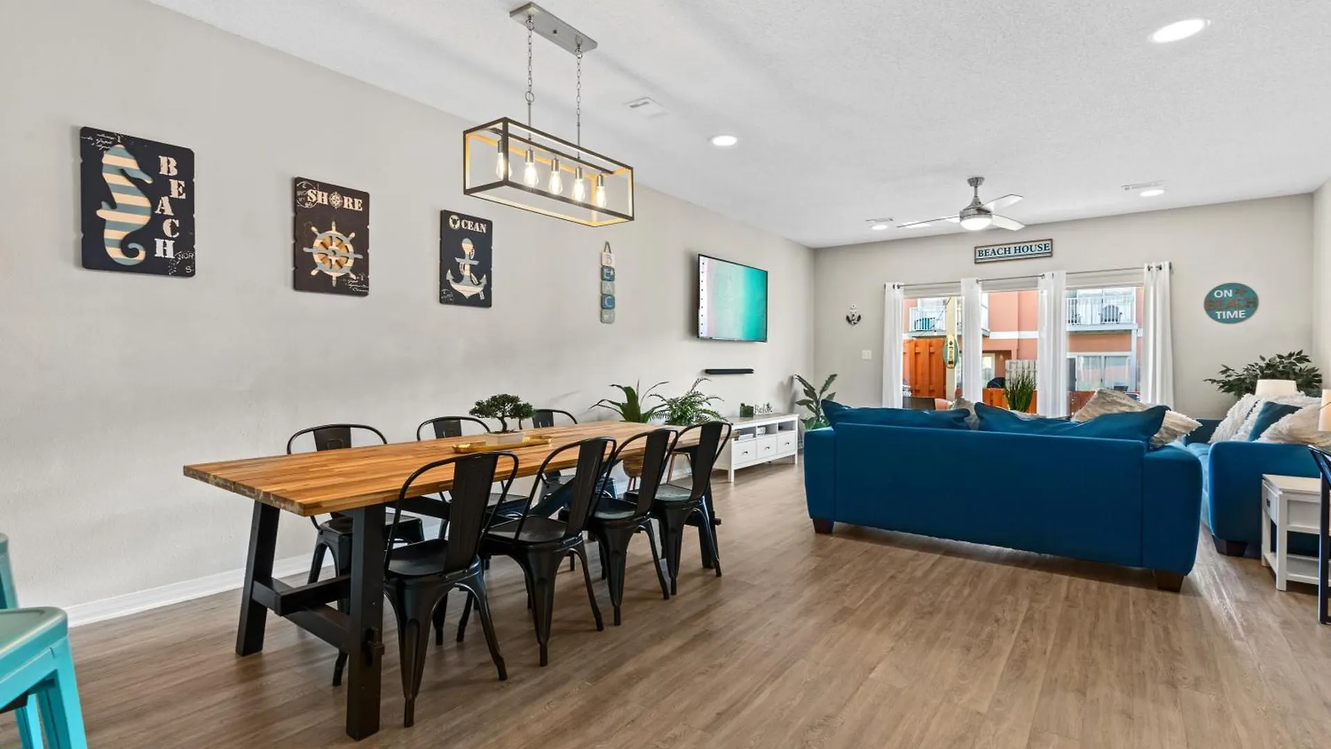 5 Min Walk To Beach, Sparkling Pool, Mins To Shops &Outlet! 13 Destin 0*,  United States